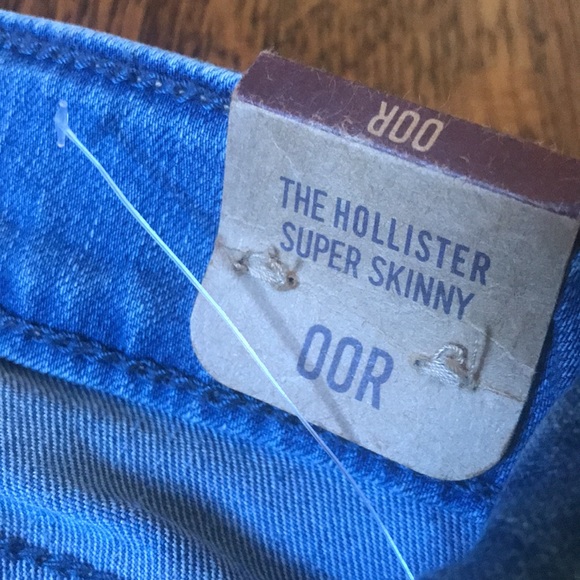 NWT Low Rise Hollister Super Skinny Jeans - Picture 4 of 6